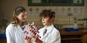 Leighton Park School (Great Britain)